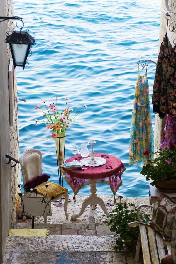 In 3652-2 * Rovinj